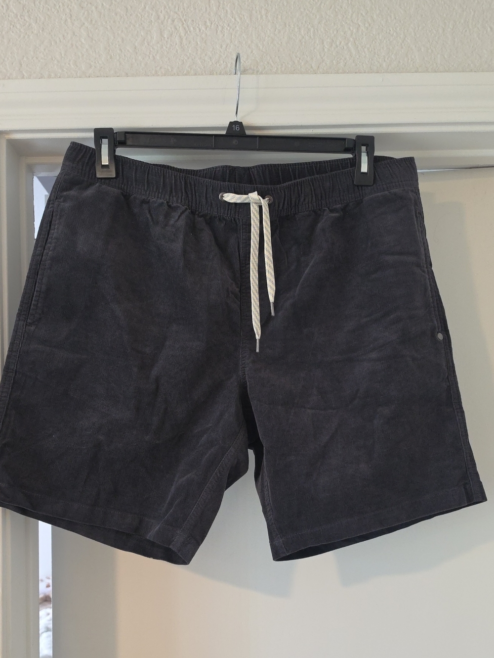 Vuori Men's Charcoal Drawstring Corduroy Hybrid Shorts